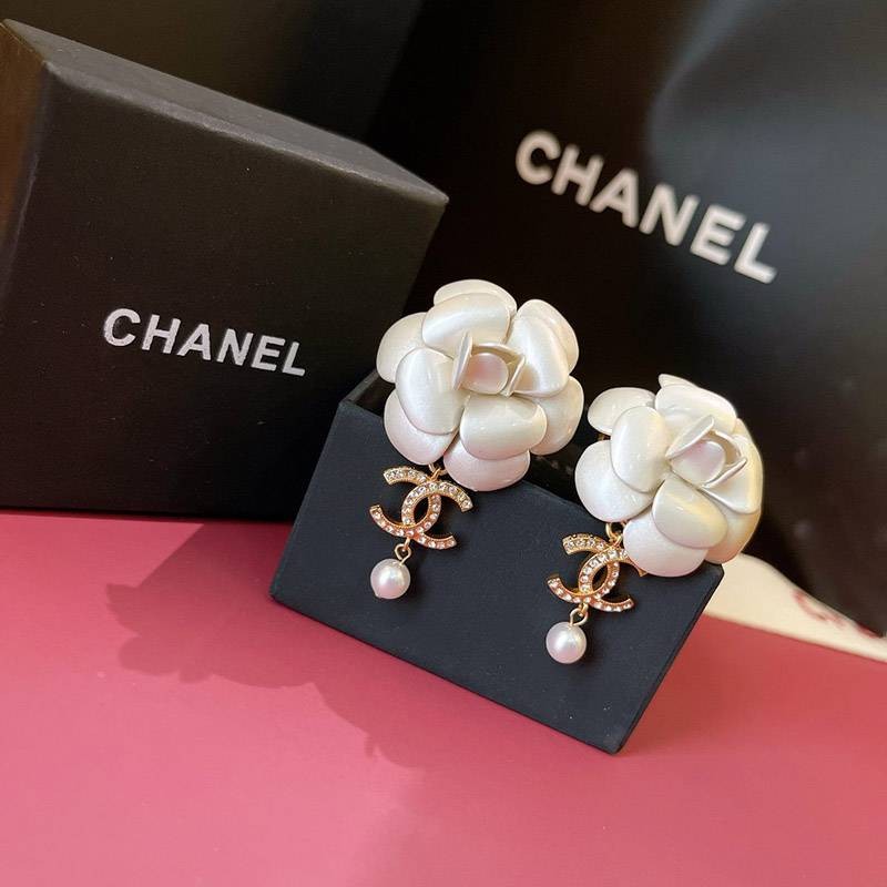 《大人気》シャネル スーパーコピー CCロゴ レジン & ストラス ピアス shq57713激安送料無料