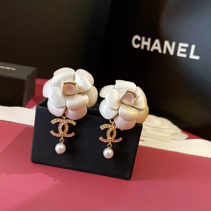 《大人気》シャネル スーパーコピー CCロゴ レジン & ストラス ピアス shq57713代引きを販売