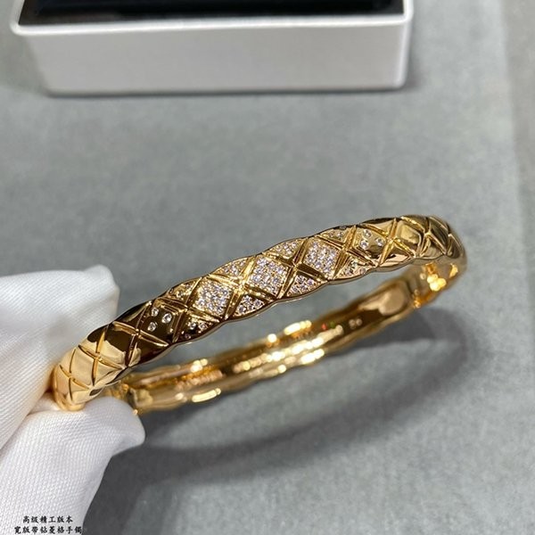 セール新作 可愛い シャネル ココ クラッシュ コピー コレクション ブレスレット shw11699N級品