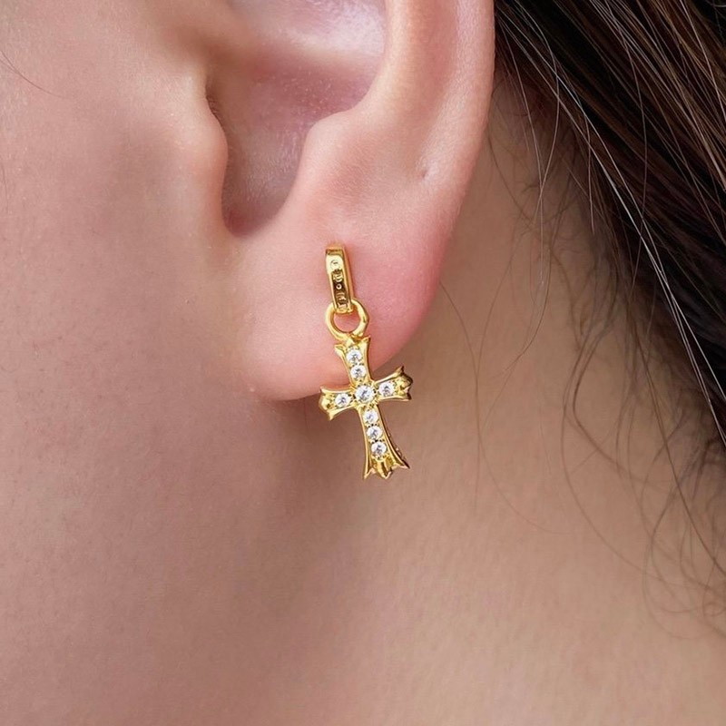 目を惹くカラー クロムハーツ ピアス コピー CHクロス 22K&ダイヤモンド Kua60908代引きを販売