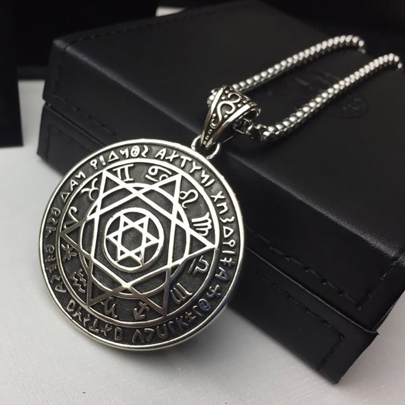 ★関税/送料込★クロムハーツ ネックレス コピー スター スモール チャーム シルバー Kuo61908代引きを販売