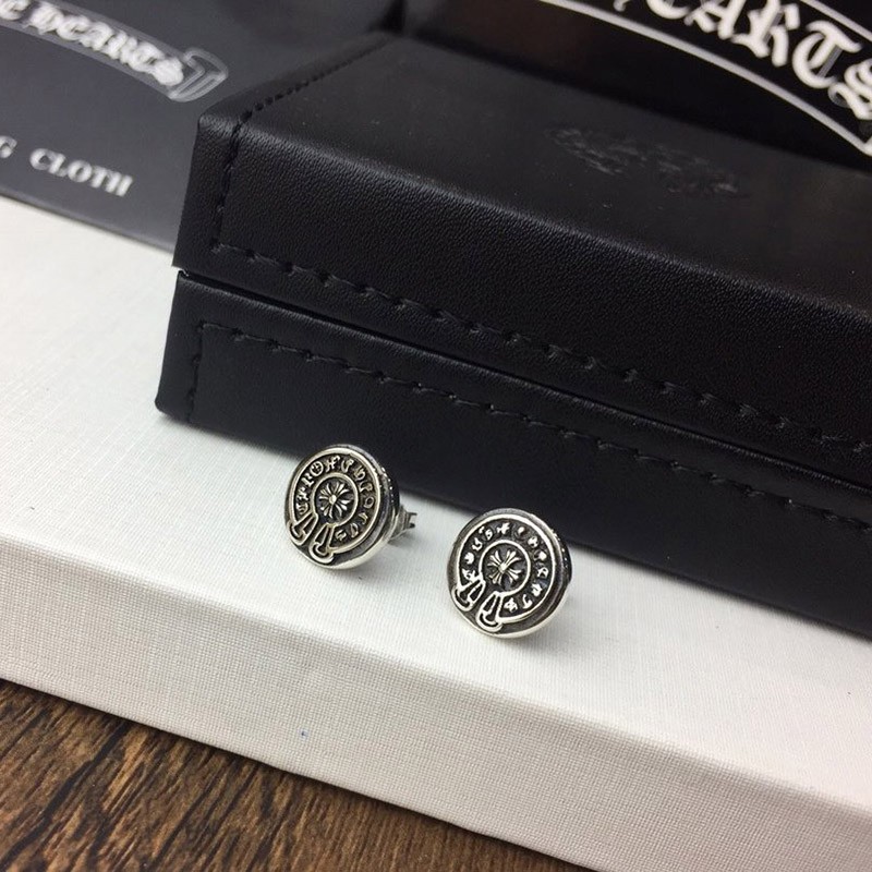 【日本未発売】【クロムハーツ ピアス コピー】CH プラス クロスボール ピアス シルバー Kur15444N級品