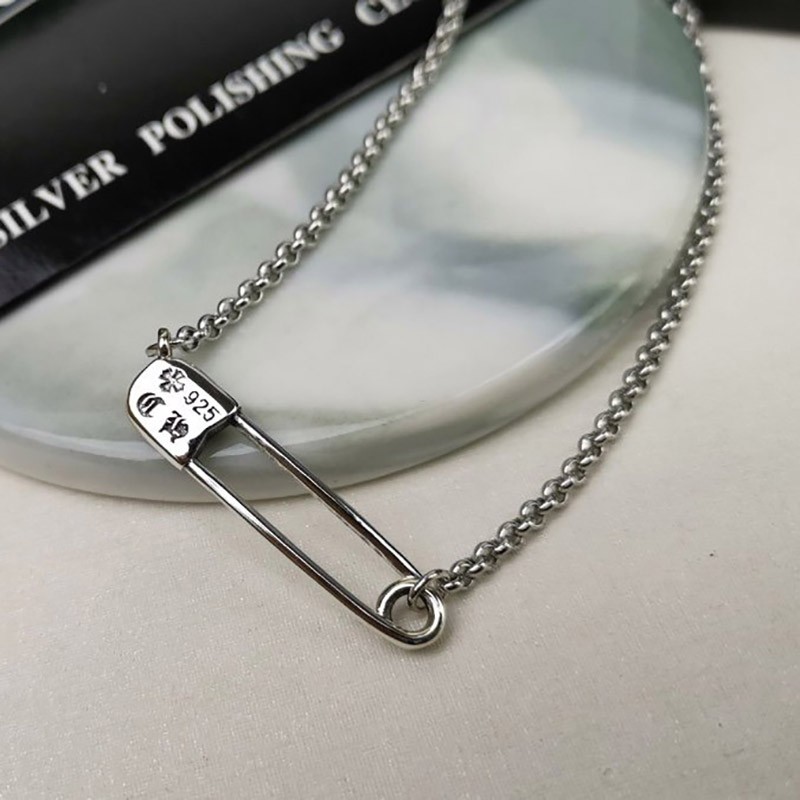《大人気》クロムハーツ 安全ピン ネックレス 偽物 CH プラス Safety Pin 41cm Kur96573品質保証