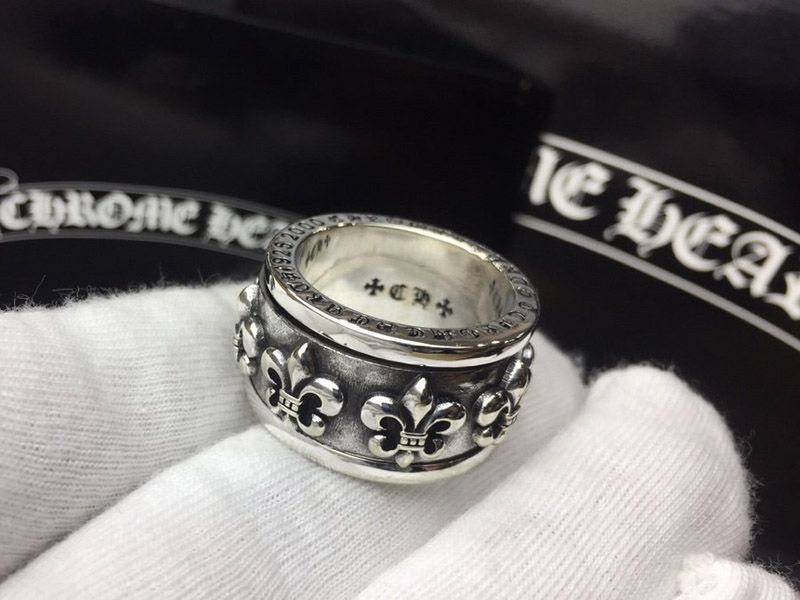 高品質♪♪♪クロムハーツ BSフレアコピー 指輪  CHクロス Kuu89780N級品
