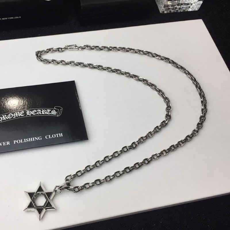 追跡付き発送 クロムハーツ ネックレス コピー スター ベビーファットチャーム Kuv07922通販