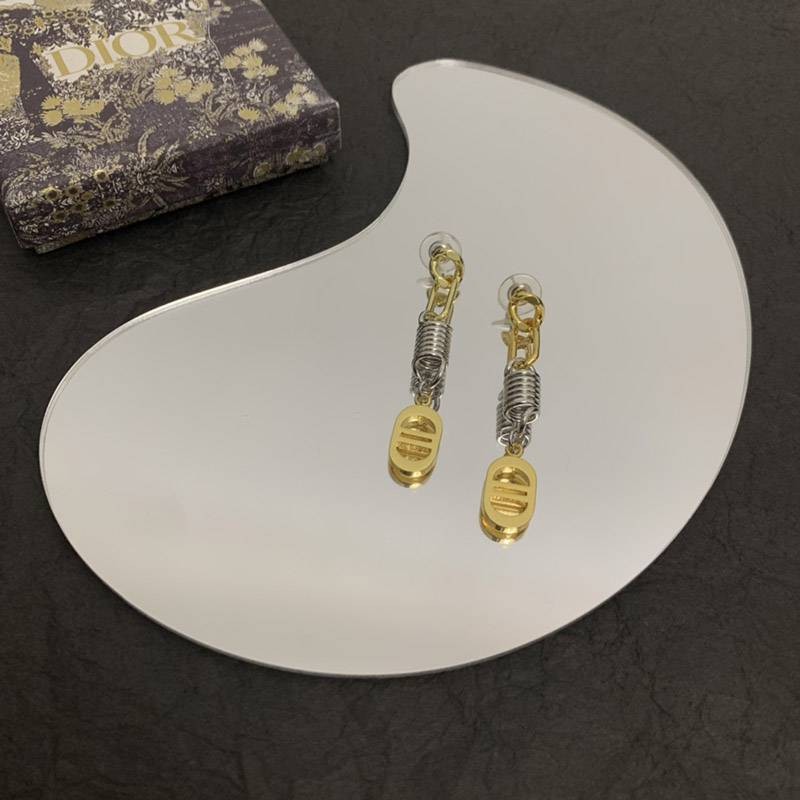 ★日本!!人気！ディオール メタル ピアス スーパーコピー dek08754激安送料無料