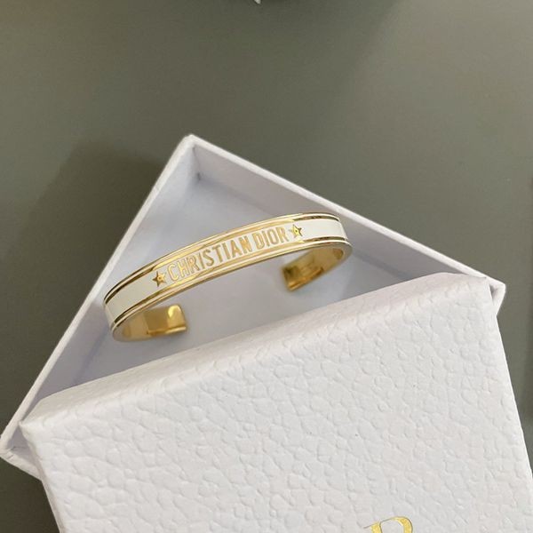 世界中で大人気♪ディオール"ディオール Code"メタル&ラッカー バングル Gold del25178高い品質
