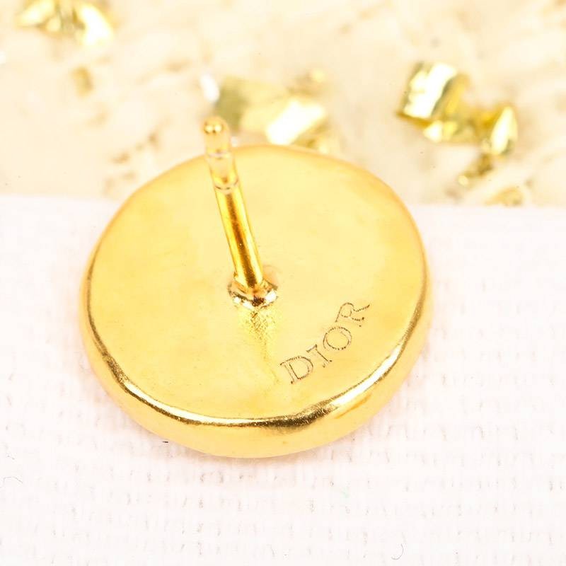 超希少！ディオール 30 MONTAIGNE スタッドピアス 偽物 dev01521N級品