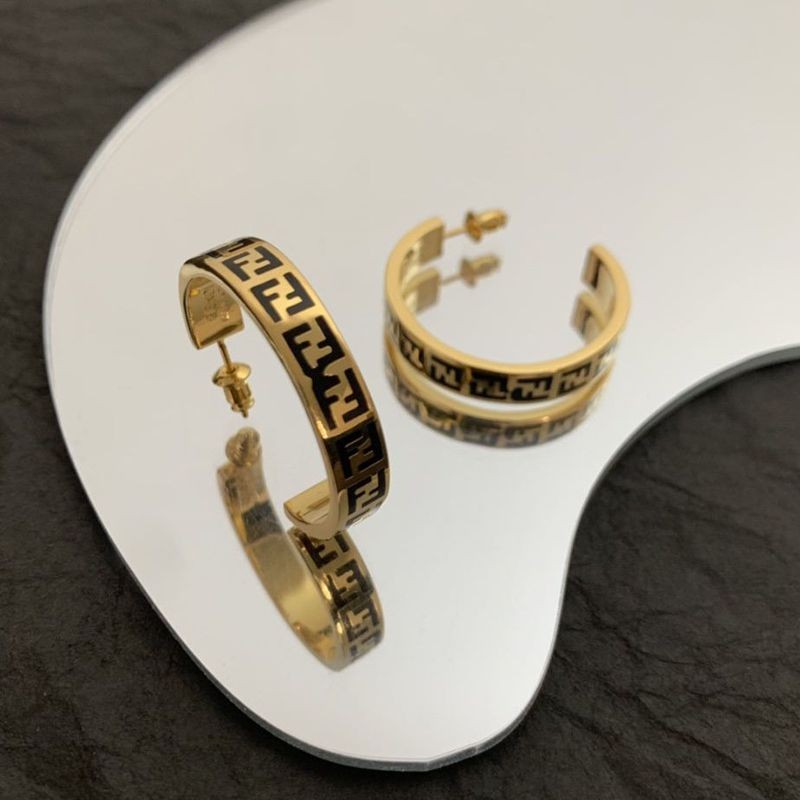 ★日本!!人気！フェンディ ピアス コピー イヤリング ゴールドカラー レディース 2色 8AH369TL9F0A47人気