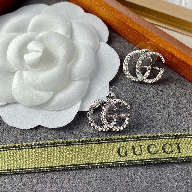 100%実物写真！グッチ/ランニングG 18Kゴールド & ダイヤモンド ピアス 偽物 guh47337高い品質