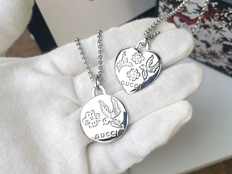 大人気！グッチ*ブラインドフォーラブシルバーネックレス 偽物*ハート guq02417最高級