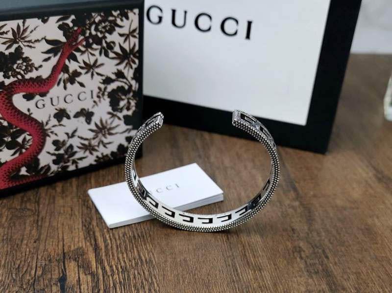 日本未入荷 グッチ★ブレスレット 偽物★スクエアG シルバー ブレスレット gut77958N級品