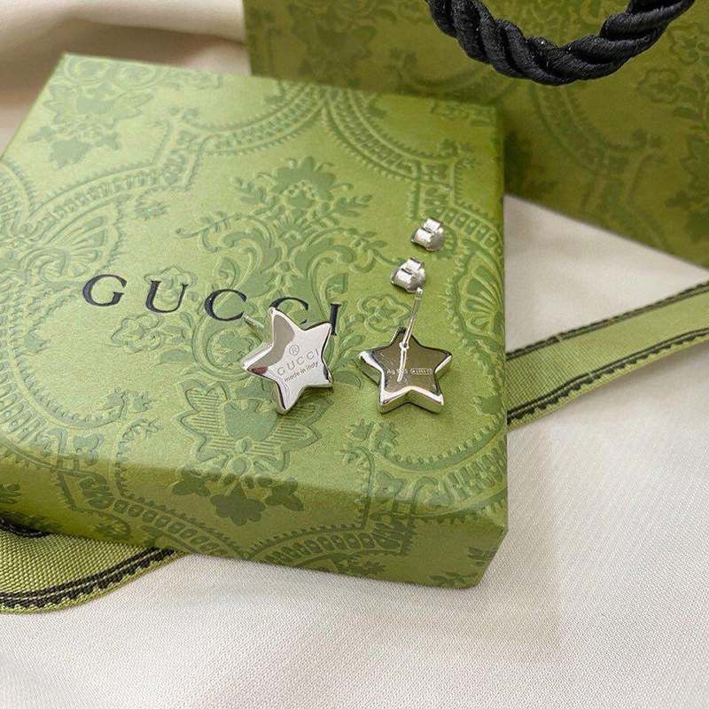 大人気!!新色 グッチ TRADEMARK スターピアス スーパーコピー guy21351最高級