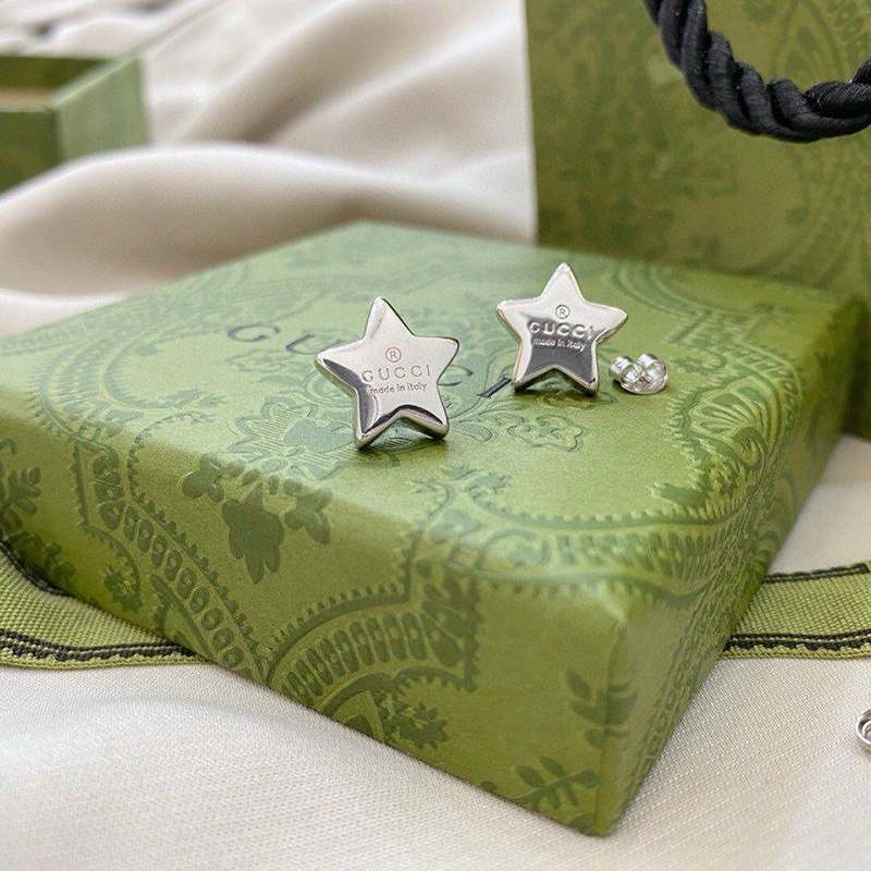 大人気!!新色 グッチ TRADEMARK スターピアス スーパーコピー guy21351N級品
