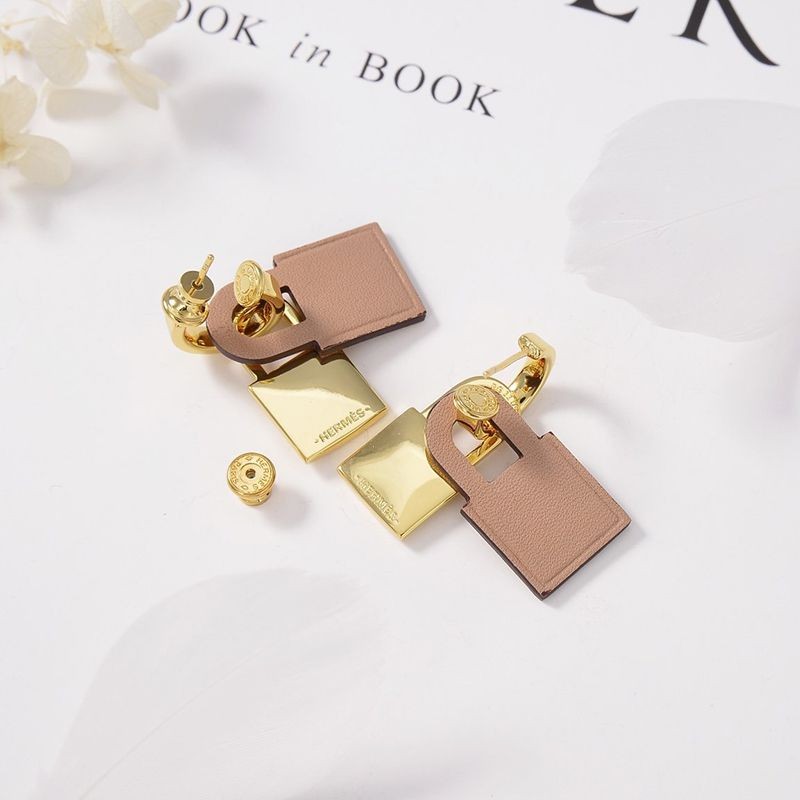 定番【人気】★エルメス コピー★オケリー ピアス 4色 H078851CK18高い品質