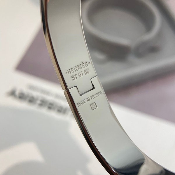 争奪戦 エルメス Clic H ブレスレット レディース 偽物 erg66856N級品
