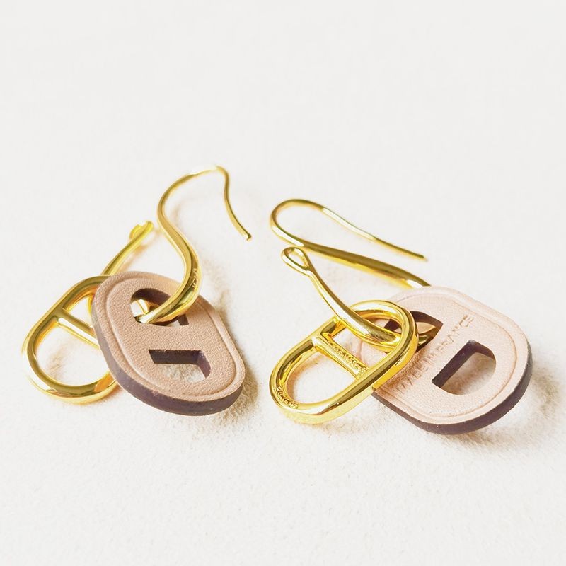 国内発すぐ届く☆エルメス OMaillon コピー オーマイヨン ピアス ery39206N級品