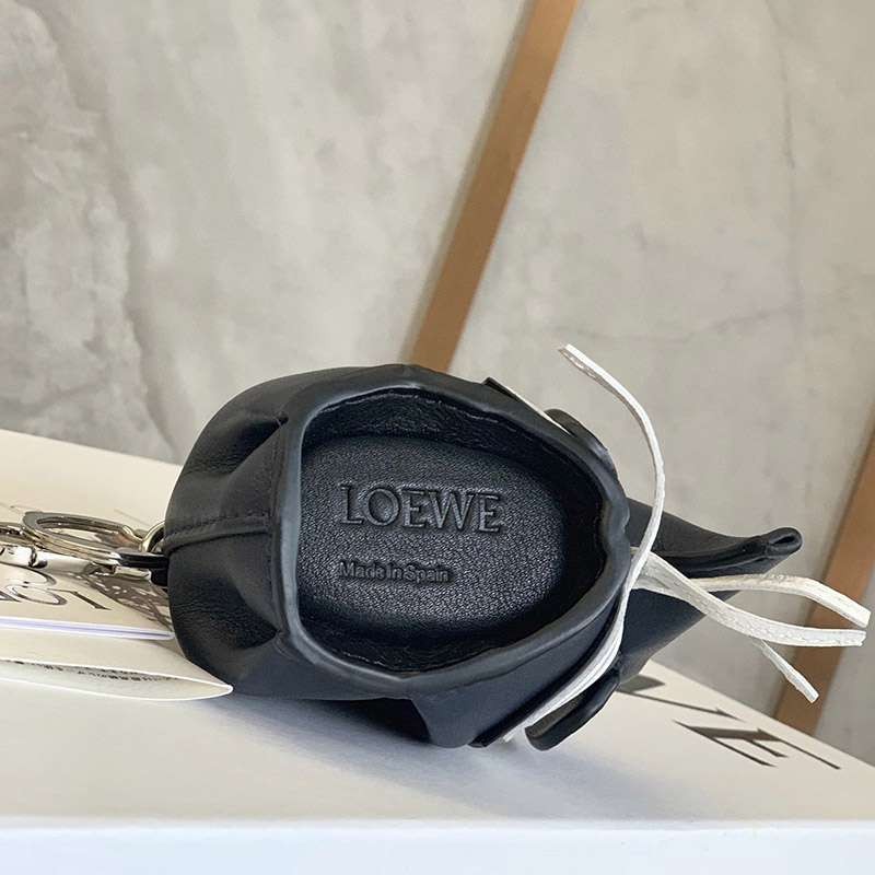 人気 ギフトに最適♪ロエベ エレファント キーリング スーパーコピー lod08523激安送料無料