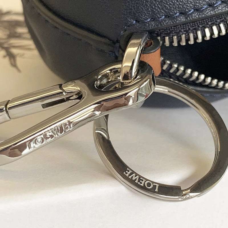 人気 ギフトに最適♪ロエベ エレファント キーリング スーパーコピー lod08523N級品