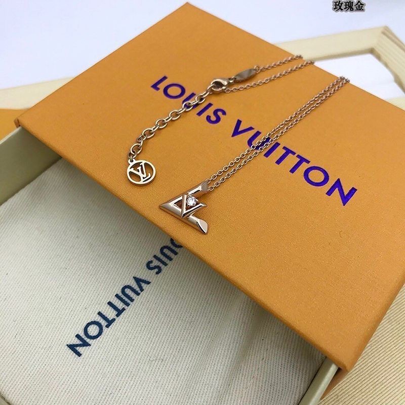 超希少！ルイヴィトン パンダンティフ コピー LV ヴォルト ワン PM ネックレス Q93805人気