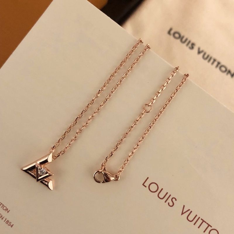 超希少！ルイヴィトン パンダンティフ コピー LV ヴォルト ワン PM ネックレス Q93805代引きを販売