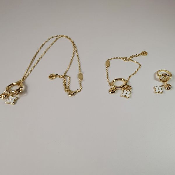 ルイヴィトン コピー リング モノグラム お洒落に♪ vuj25125N級品