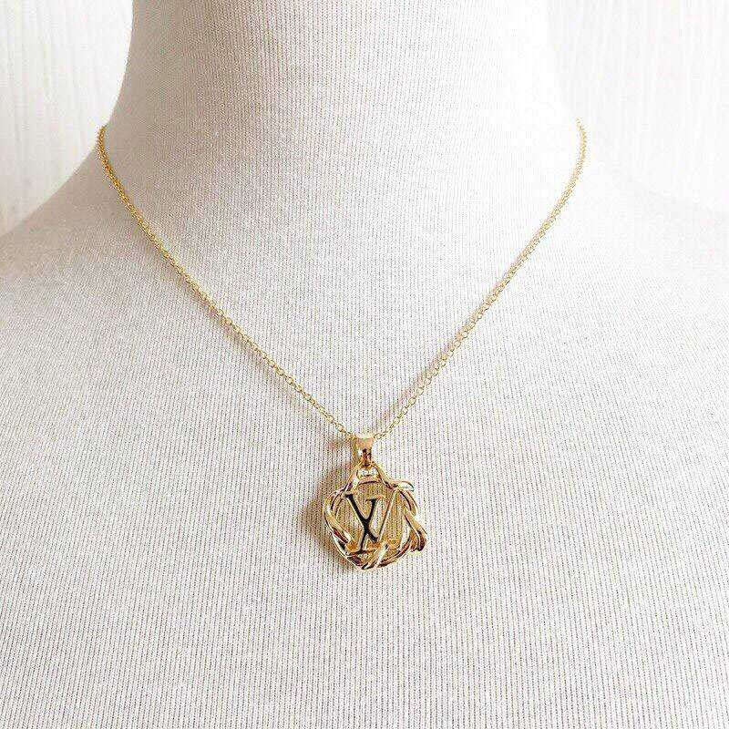 大人気!!新色ルイヴィトン LVロゴ ネックレス コピー vul93527