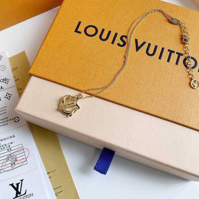 大人気!!新色ルイヴィトン LVロゴ ネックレス コピー vul93527通販