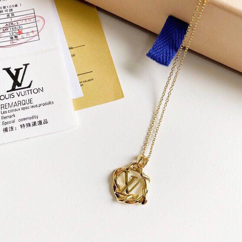 大人気!!新色ルイヴィトン LVロゴ ネックレス コピー vul93527激安送料無料