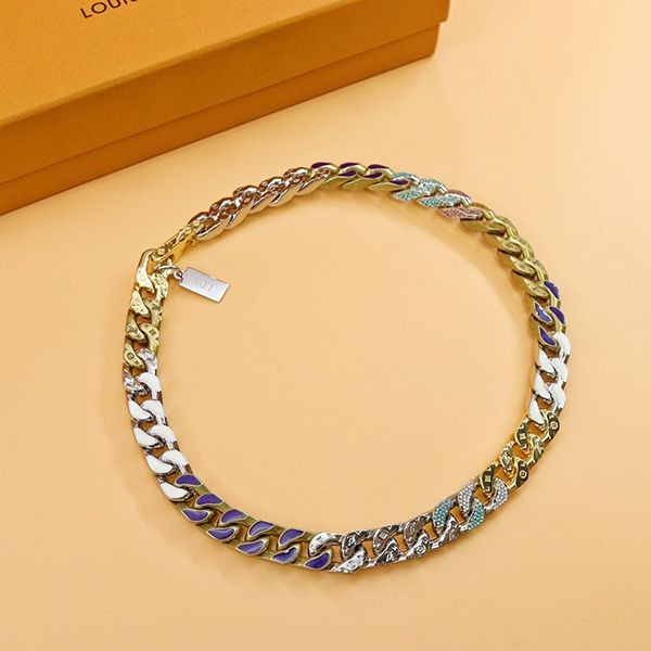 ブラスレ・チェーンリンクス パッチーズ ストラス ルイヴィトン ネックレス 偽物 イニシャル vur83963高い品質