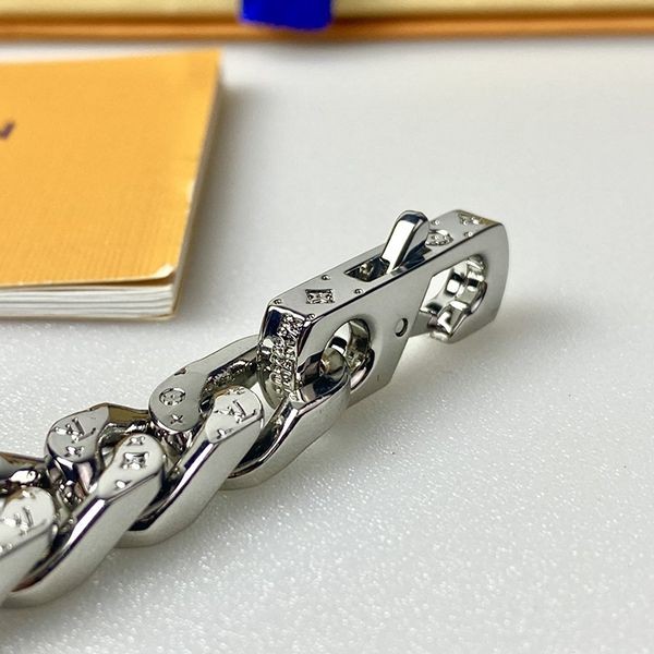 ルイヴィトン ブレスレット  コリエチェーン コピー vuu54846代引きを販売