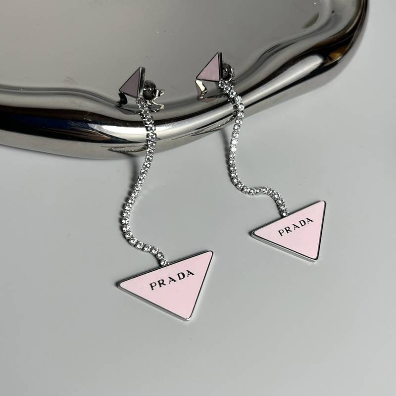 お洒落に♪ プラダ シンボル ピアス スーパーコピー puo15896高い品質