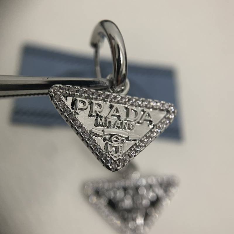 高品質♪♪♪ プラダ シンボル ピアス コピー puu54459最高級