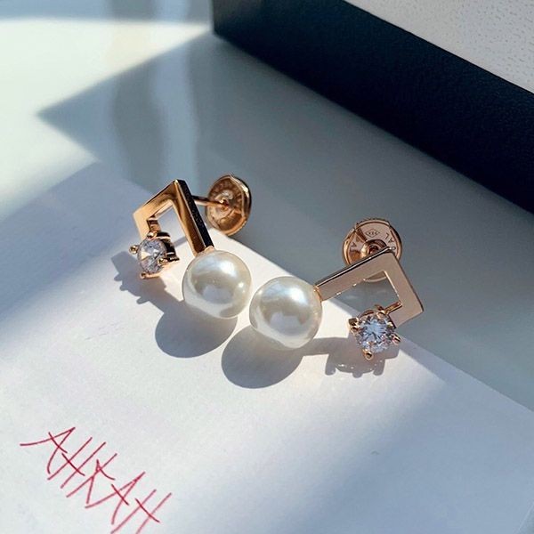 世界中で大人気♪TASAKI コピー プチ バランス ノート イヤリング ピアス tas79778最高級