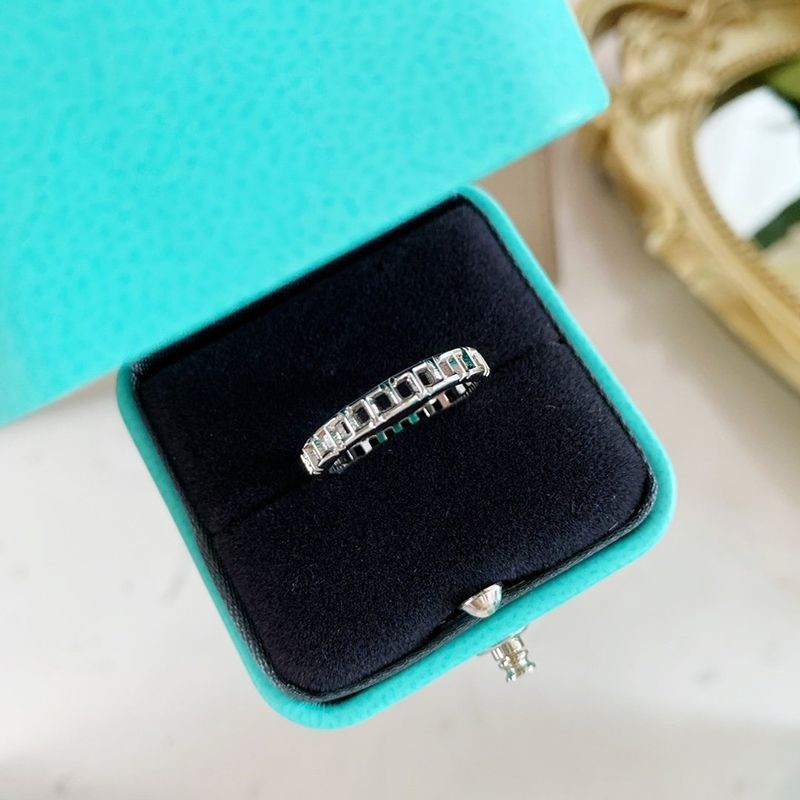 日本未入荷 ティファニー T トゥルー ナローリング コピー 18K 3.5mm Tid07653N級品