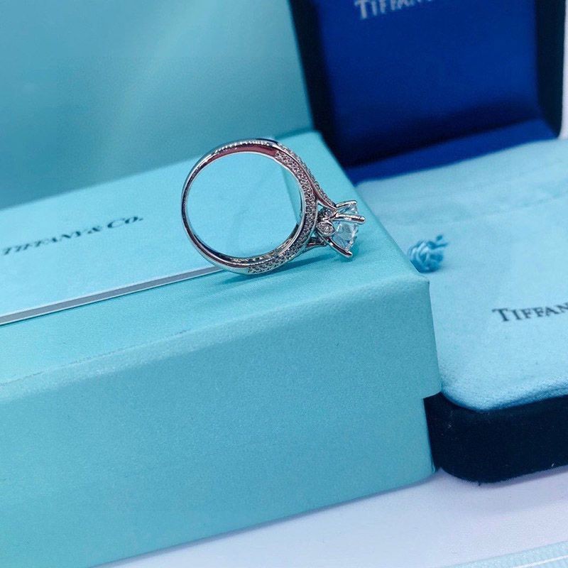 セール新作【Twiceサナさん着用】ティファニー Soleste 婚約指輪 リング Tii58453N級品