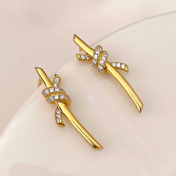☆超人気☆ティファニー Knot ピアス 18K ダイヤモンド 偽物 Tij18293激安送料無料
