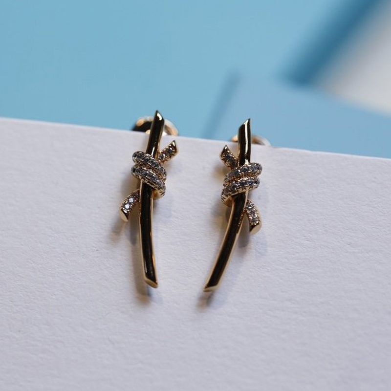 希少色ティファニー Knot ピアス 18K ダイヤモンド コピー Tik30864激安送料無料