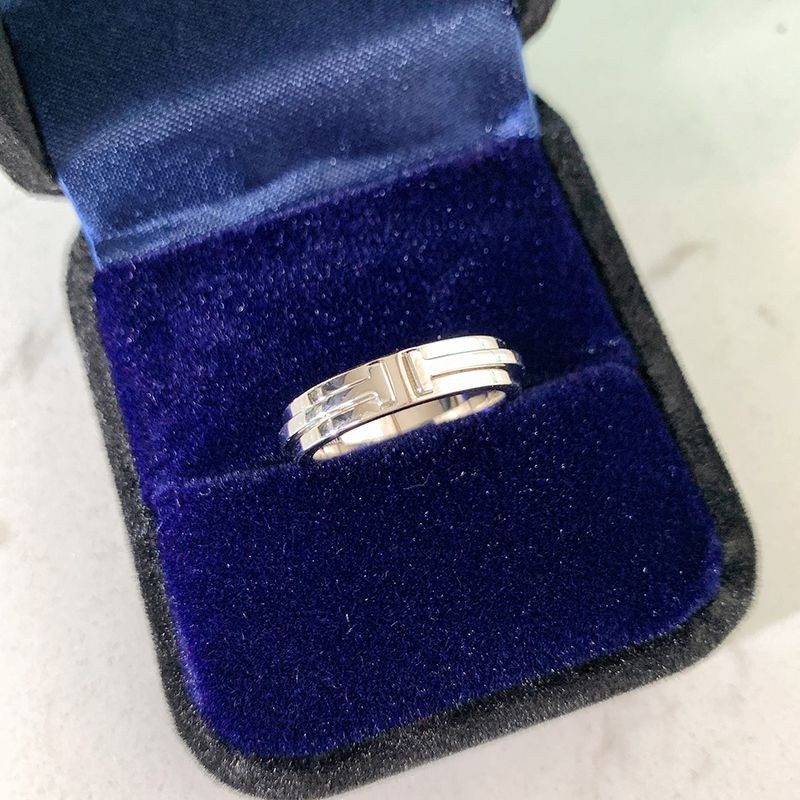日本未入荷 ティファニー Tナローリング45mm 18k ゴールド Til24788人気