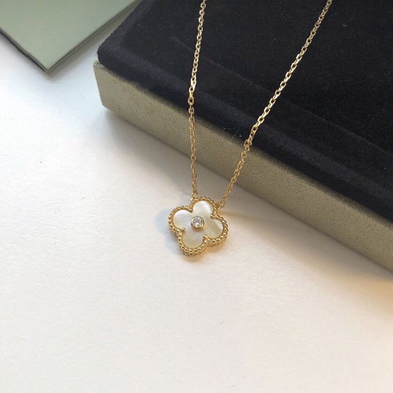 稀少 ヴァンクリーフ&アーペル コピー ヴィンテージ アルハンブラ ペンダント vae88639通販