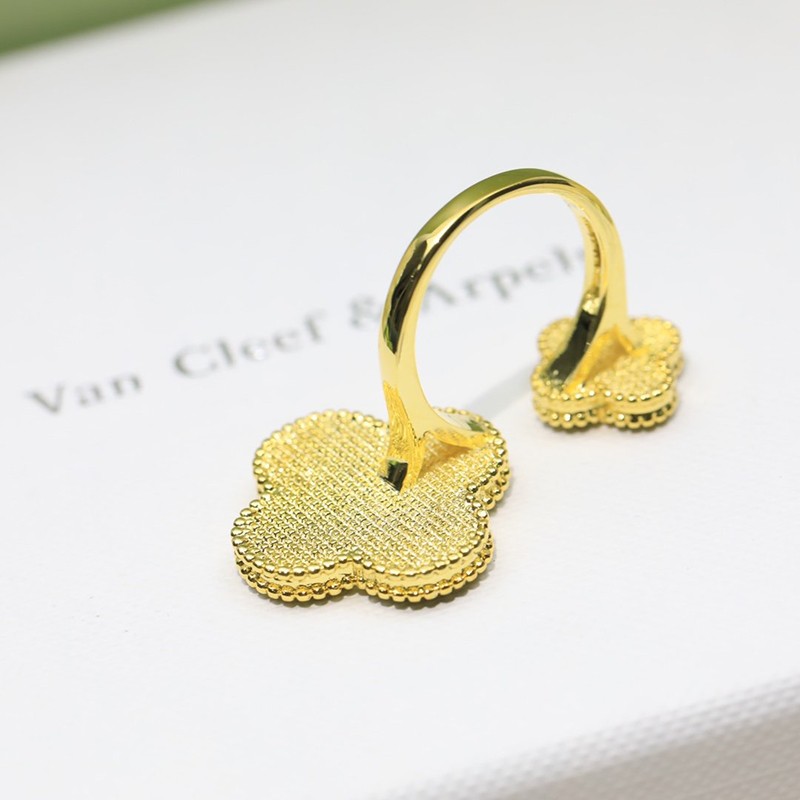 《大人気》ヴァンクリーフ&アーペル アントレ レ ドア リング マジック アルハン VCARN05700代引きを販売