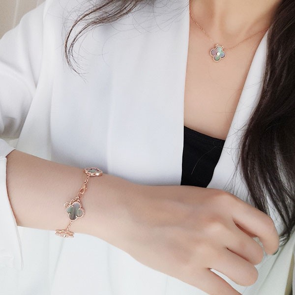 欲しい♡超限定♪ヴァンクリーフ&アーペル＊ヴィンテージコピー アルハンブラ ブレスレット vah27940高い品質