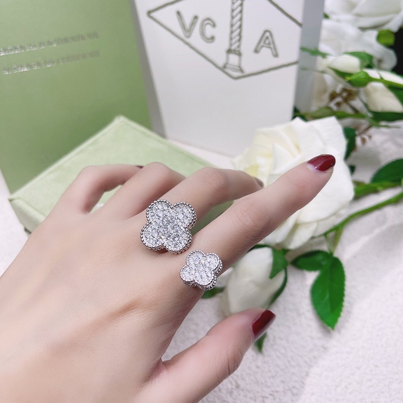 大人気!!新色 ヴァンクリーフ&アーペル アントレ レ ドア リング マジック アルハン VCARN9WT00代引きを販売