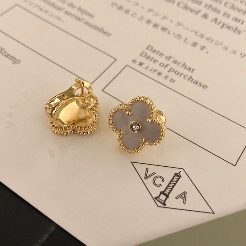 可愛い ヴァンクリーフ&アーペル イエローゴールドピアス 偽物 イヤリング vao38051激安送料無料