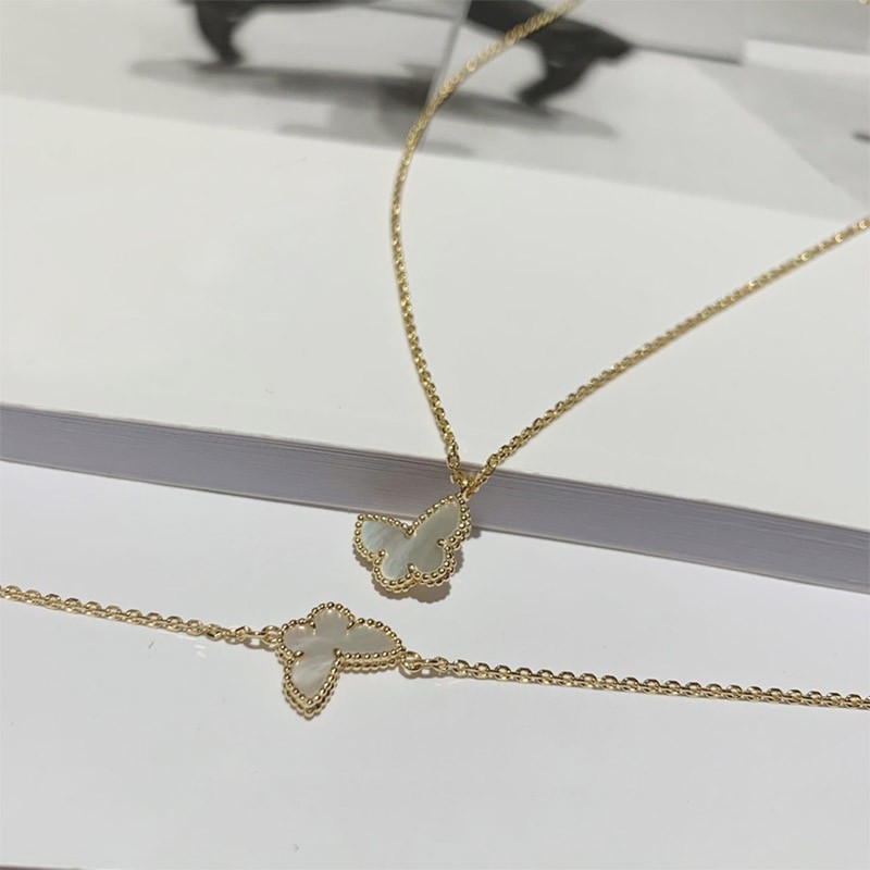 一目惚れ♪【ヴァンクリーフ&アーペル 偽物】ラッキーアルハンブラパピヨンペンダントVCARD99500高い品質