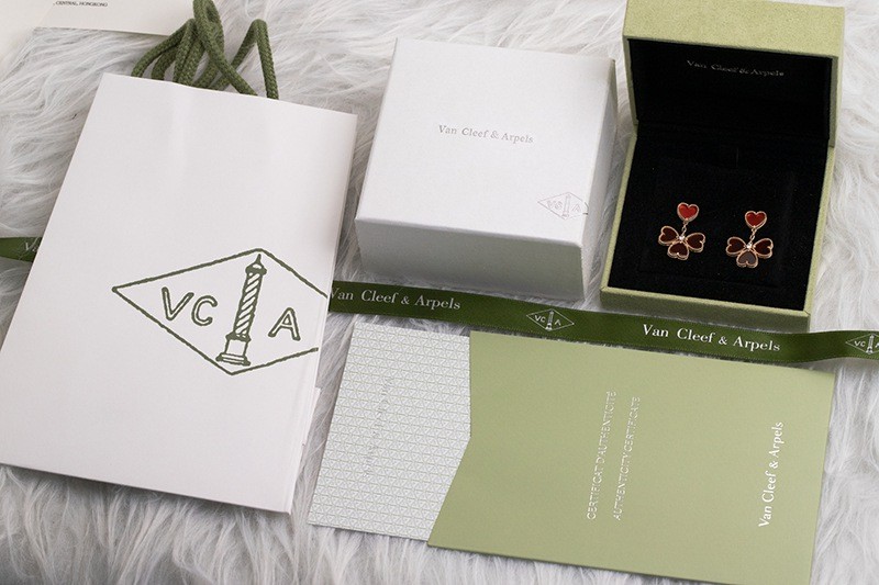 送料込 ヴァンクリーフ&アーペル スウィートアルハンブラエフイヤージュ コピー VCARN5PP00N級品