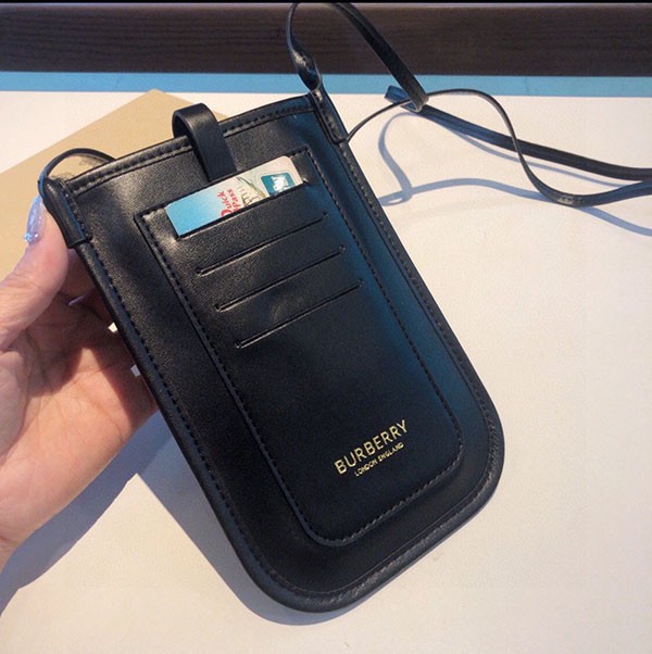 希少色 バーバリー スマホケース コピー iPhone全機種対応 Bat63433激安送料無料