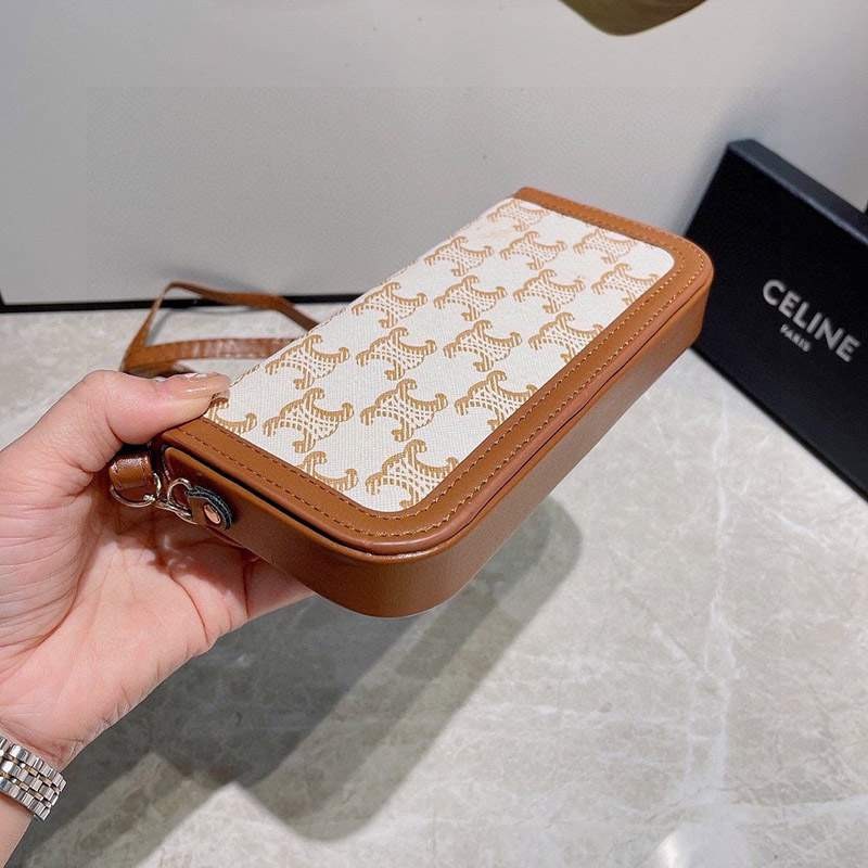 入手困難 セリーヌ☆トリオンフ iPhone12/13 pro ケース 偽物 携帯電話のカバン Cec12798N級品
