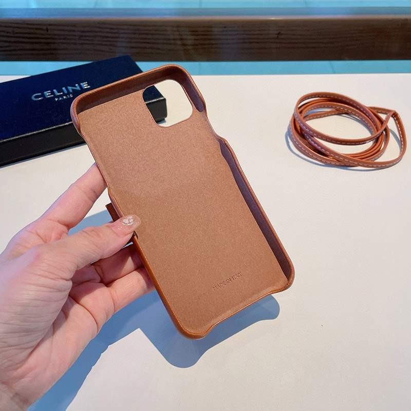 セリーヌ☆トリオンフ コピーストラップ付き iPhone11/12 pro ケース♪ Ces83619最高級