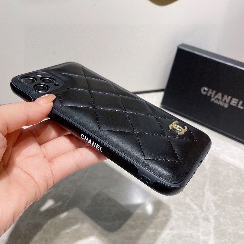 目を惹くカラー シャネル スマホケース iPhone11/12/13ケース スーパーコピー shi85496最高級